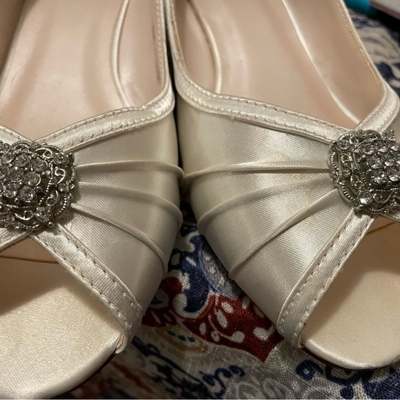 RHINESTONE DYABLE WEDDING BRIDAL SHOES - Picture 4 of 6